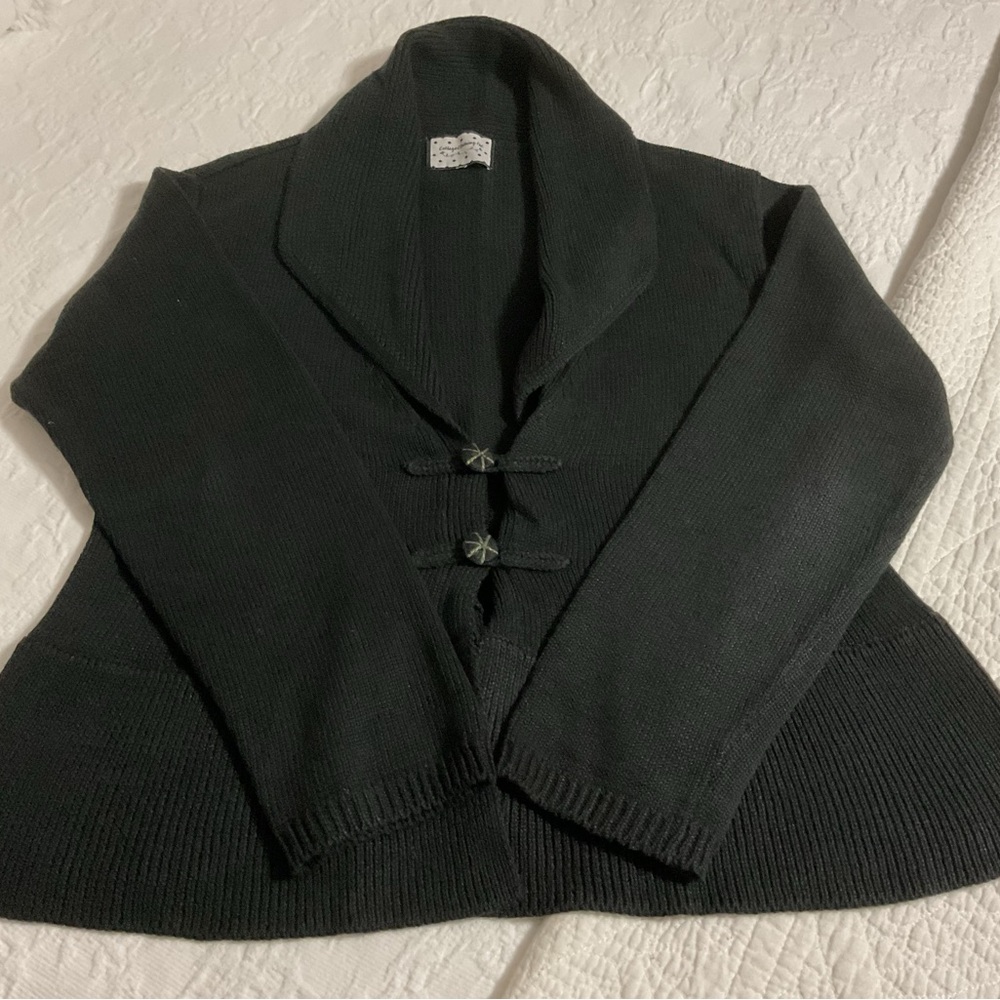 Elegant Black Women's Cardigan with Toggle Detail